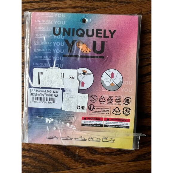 New Crocs Tiny Vehicles Jibbitz 5 Pack Submarine Taxi Train Plane Helicopter - Picture 4 of 6